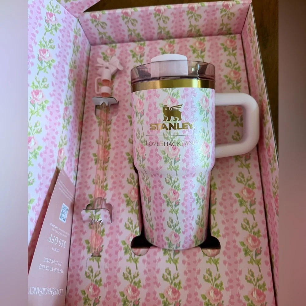 NWT Love Shack Fancy x Stanley 20 oz tumbler Blooming Rose Floral Pink - Picture 6 of 9